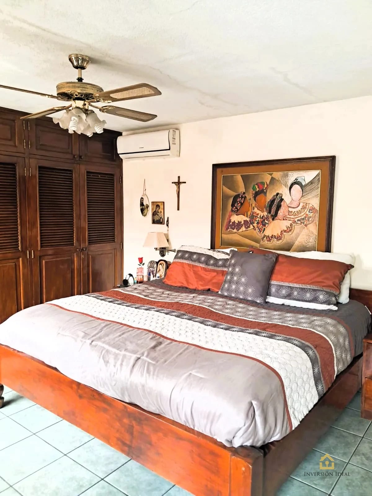 Vendo casa 3 hab + cuarto de servicio zona 10 — Casa en Venta en Zona 10, Guatemala, Ciudad — foto 12 de 17