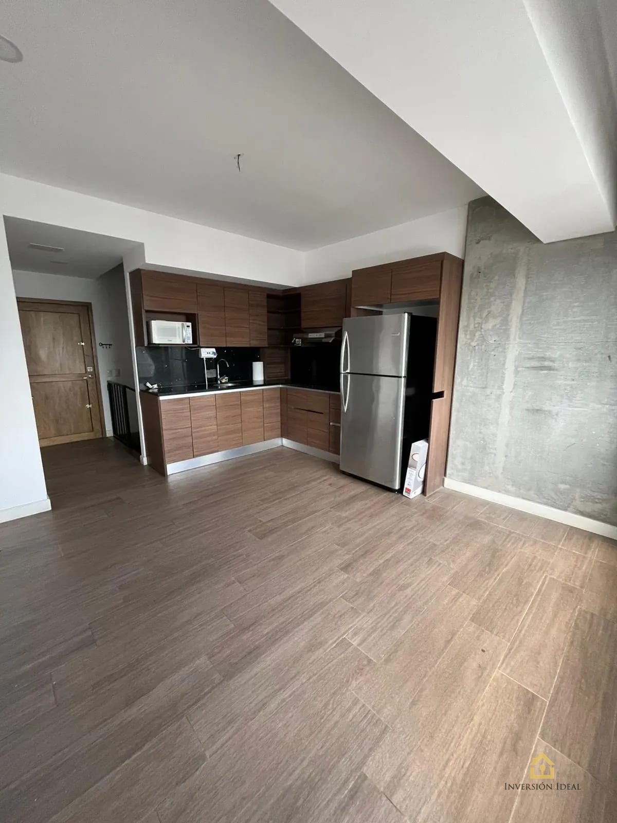 Apartamento en venta para inversión 2 dormitorios en Edificio Granat zona 4 — Apartamento en Venta en Granat, Zona 4, Guatemala, Ciudad — foto 1 de 17
