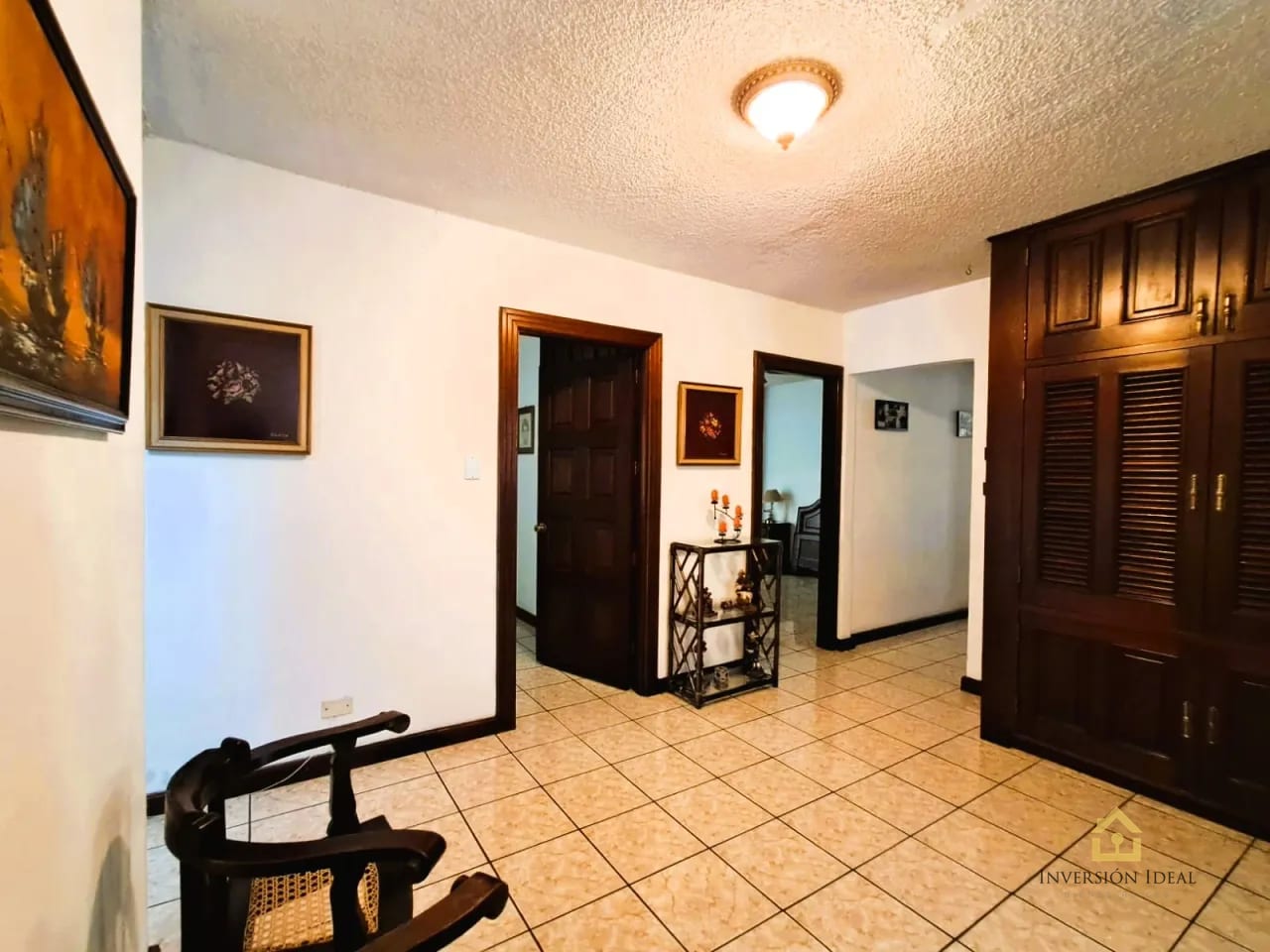 Vendo casa en zona 16 Colonia Lourdes 5 Habitaciones $545,000 — Casa en Venta en Lourdes, Zona 16, Guatemala, Ciudad — foto 14 de 17