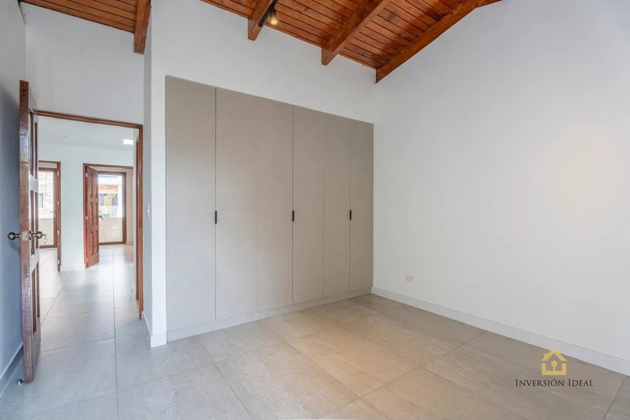 Casa en venta 4 habitaciones 256 mts2 - $495,000 + IVA (Negociables) en 20 Calle Zona 10 — Casa en Venta en Empresarial Los Próceres, Zona 10, Guatemala, Ciudad — foto 5 de 10