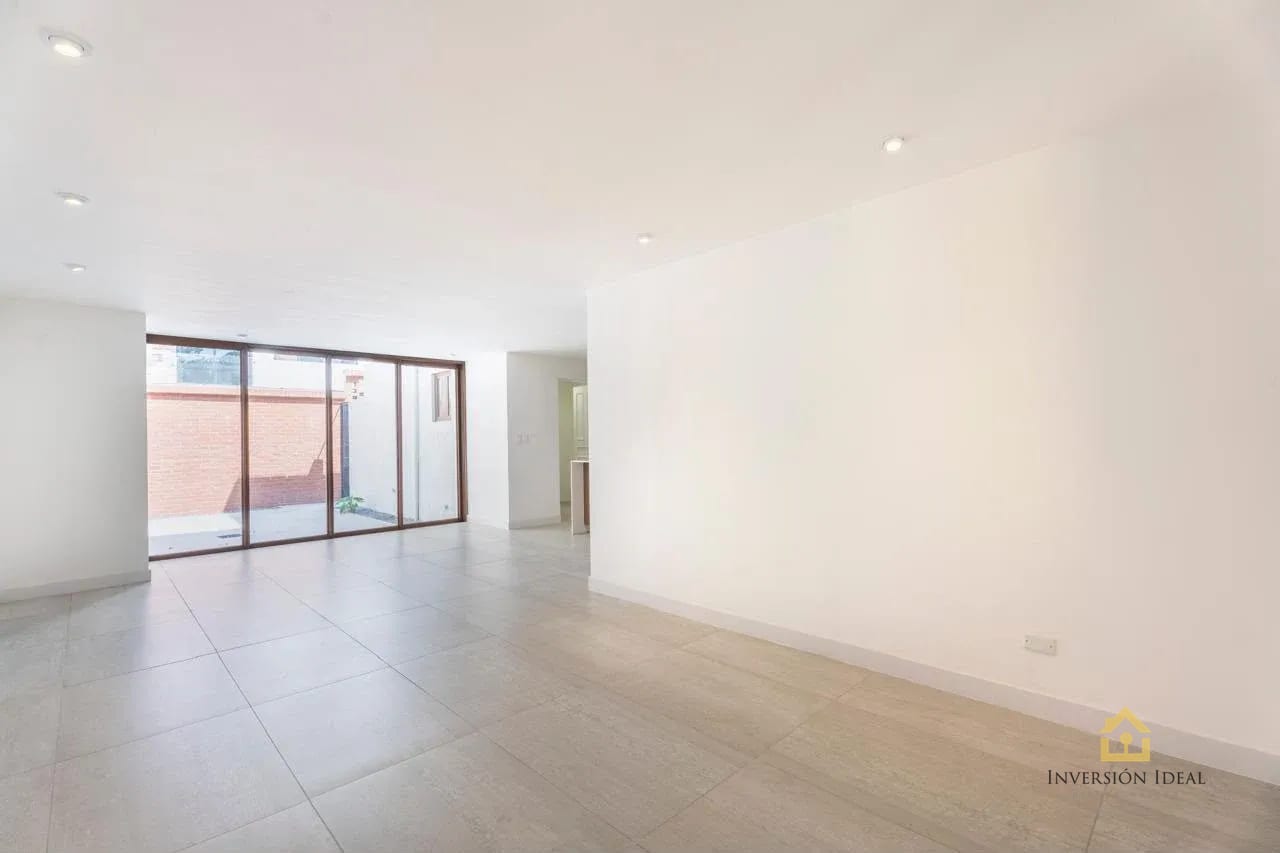 Casa en venta 4 habitaciones 256 mts2 - $495,000 + IVA (Negociables) en 20 Calle Zona 10 — Casa en Venta en Empresarial Los Próceres, Zona 10, Guatemala, Ciudad — foto 7 de 10