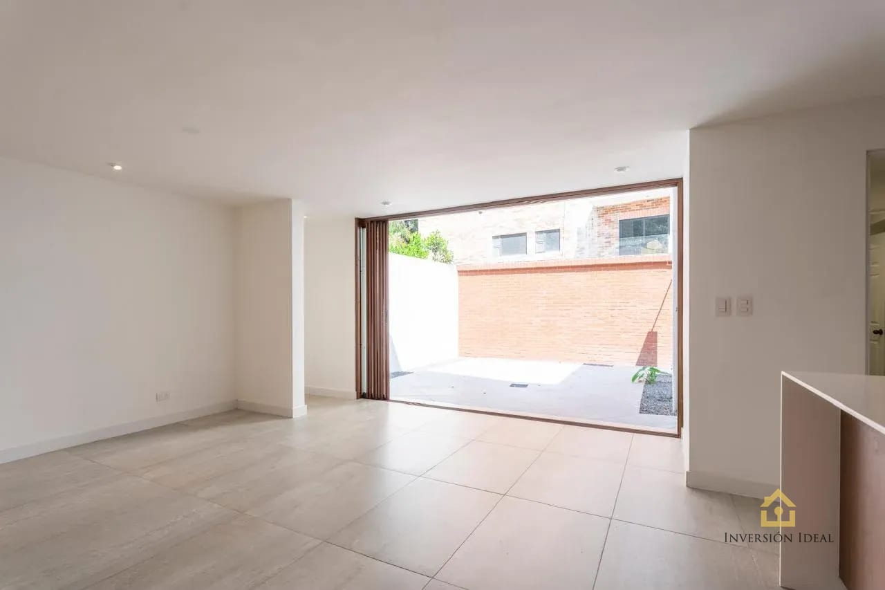 Casa en venta 4 habitaciones 256 mts2 - $495,000 + IVA (Negociables) en 20 Calle Zona 10 — Casa en Venta en Empresarial Los Próceres, Zona 10, Guatemala, Ciudad — foto 6 de 10