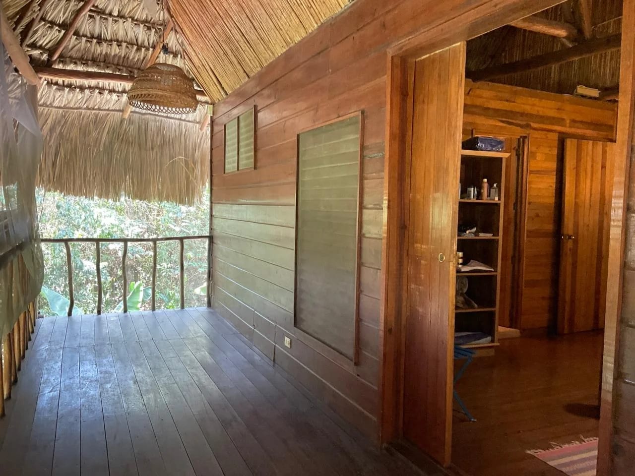 espectacular casa en BAHIA PARAISO, RIO DULCE — Casa vacacional en Venta en Río dulce, Izabal — foto 2 de 9