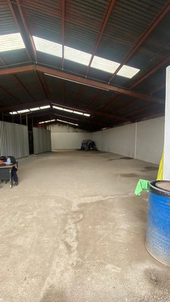Predio de 1700 varas de area en ALQUILER — Terreno en Alquiler en Zona 10, Guatemala, Ciudad — foto 5 de 7
