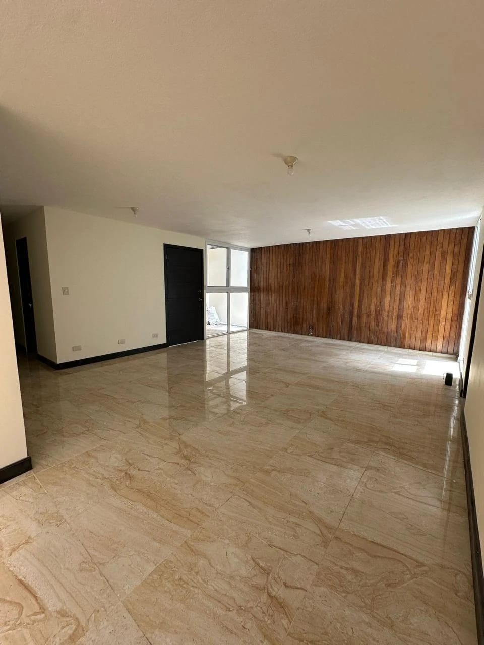 Linda Casa Remodelada en Granai I, Zona 11 — Casa en Venta en Granai & Townson, Zona 11, Guatemala, Ciudad — foto 6 de 7