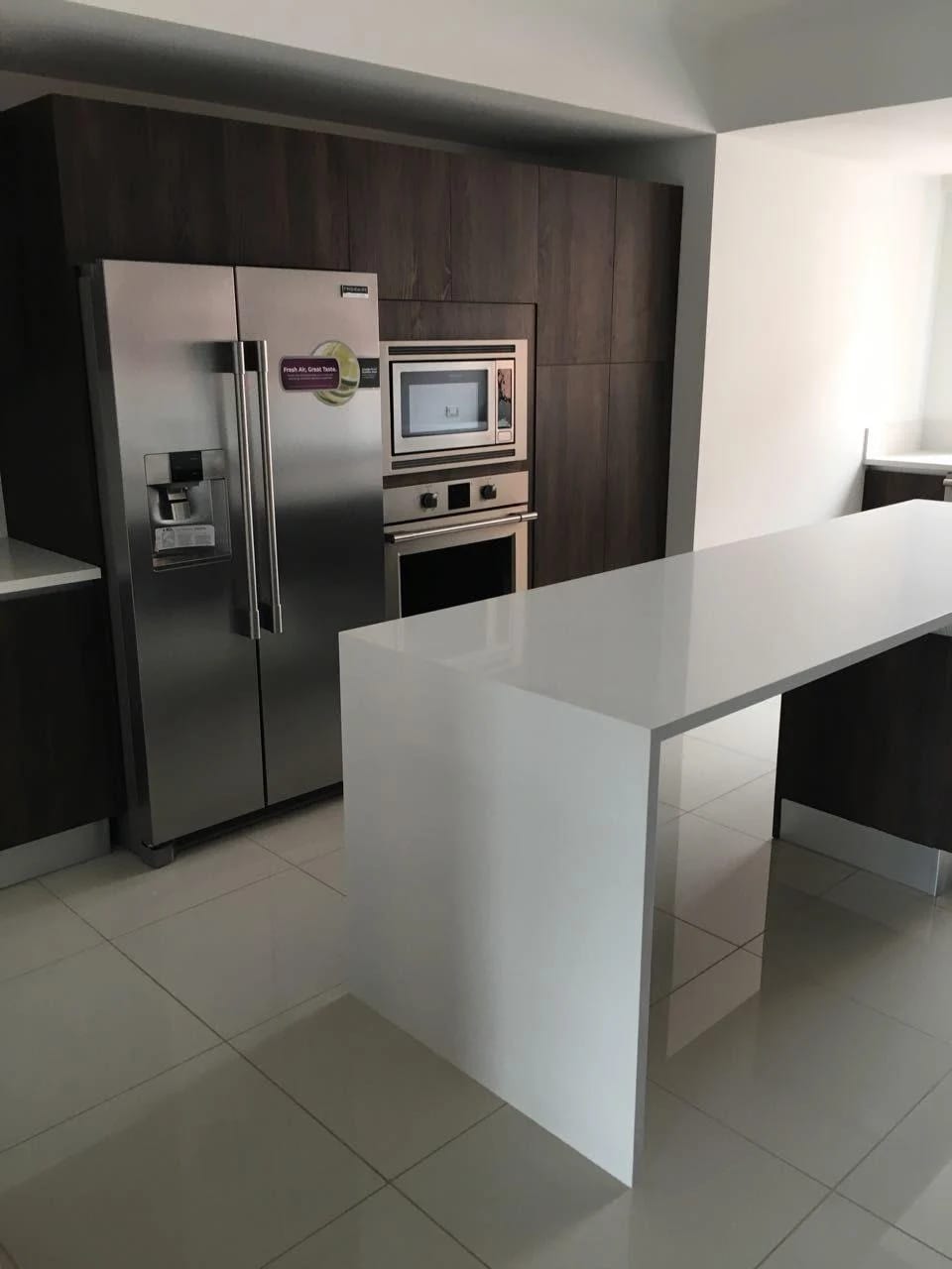 Lindisimo Apartamento de Tres Dormitorios con Servicio Zona 14 — Apartamento en Venta en Noguchi, Zona 14, Guatemala, Ciudad — foto 1 de 17