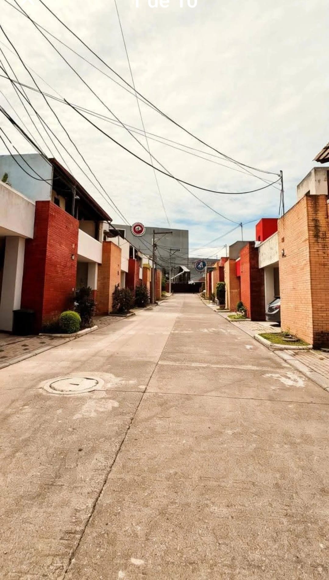 Casa en venta cerca de SanKris mall Ciudad San Cristobal zona 8 Mixco — Casa en Venta en Zona 8 Mixco, Guatemala, Ciudad — foto 1 de 4