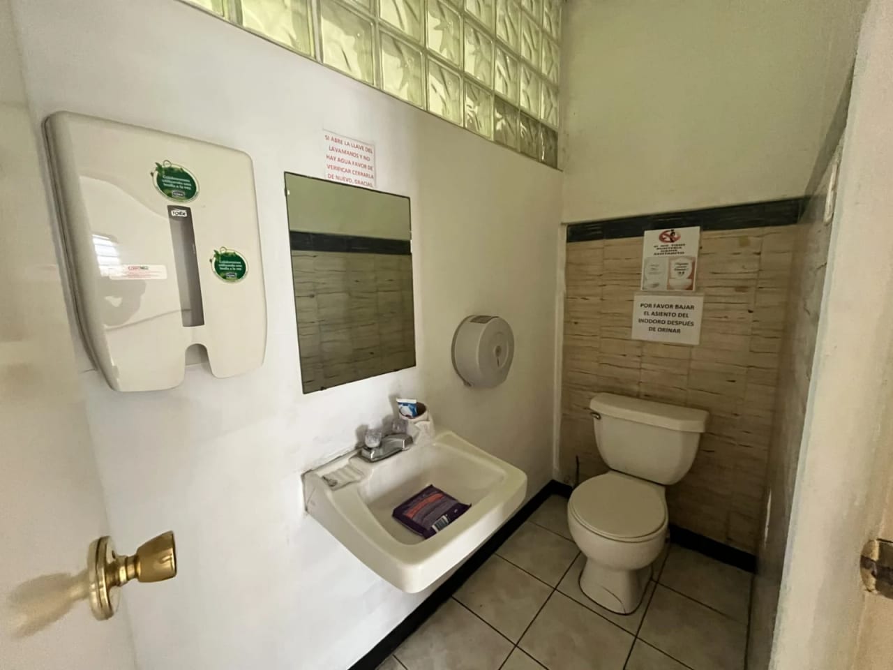 Propiedad Comercial en Renta en Avenida Petapa Zona 12 — Bodega / Ofibodega en Venta en Zona 12, Guatemala, Ciudad — foto 10 de 14