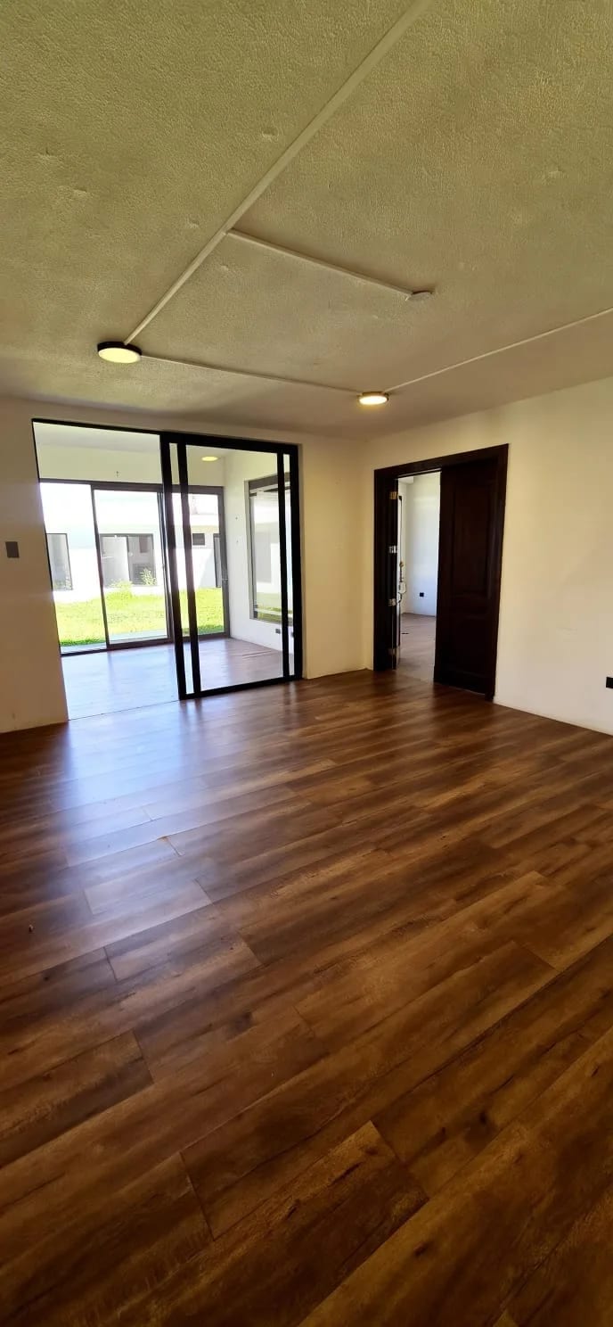 Propiedad Comercial en VENTA Km. 19 Carretera a El Salvador — Bodega / Ofibodega en Venta en Carretera a El Salvador, Guatemala, Ciudad — foto 6 de 12