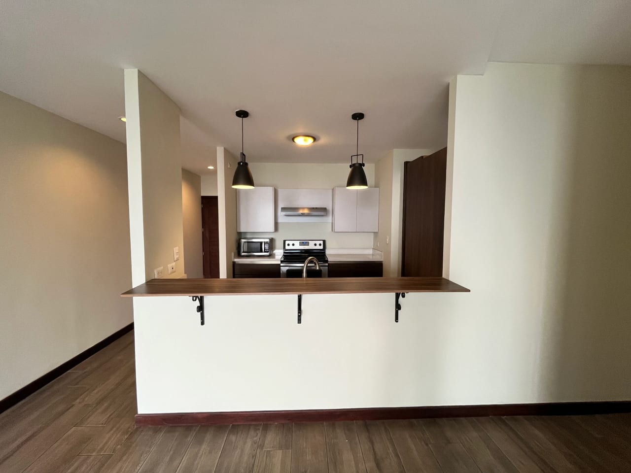 Apartamento en Alquiler, Edificio Cupertino, Muxbal - Final 20 calle — Apartamento en Alquiler en Cupertino Muxbal, Muxbal, Guatemala, Ciudad — foto 6 de 17
