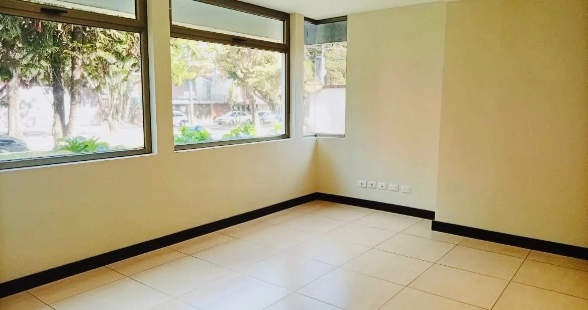 Zona 14 Oficina en Alquiler de primer nivel 102 Mts2 — Oficina en Alquiler en Zona 14, Guatemala, Ciudad — foto 7 de 10
