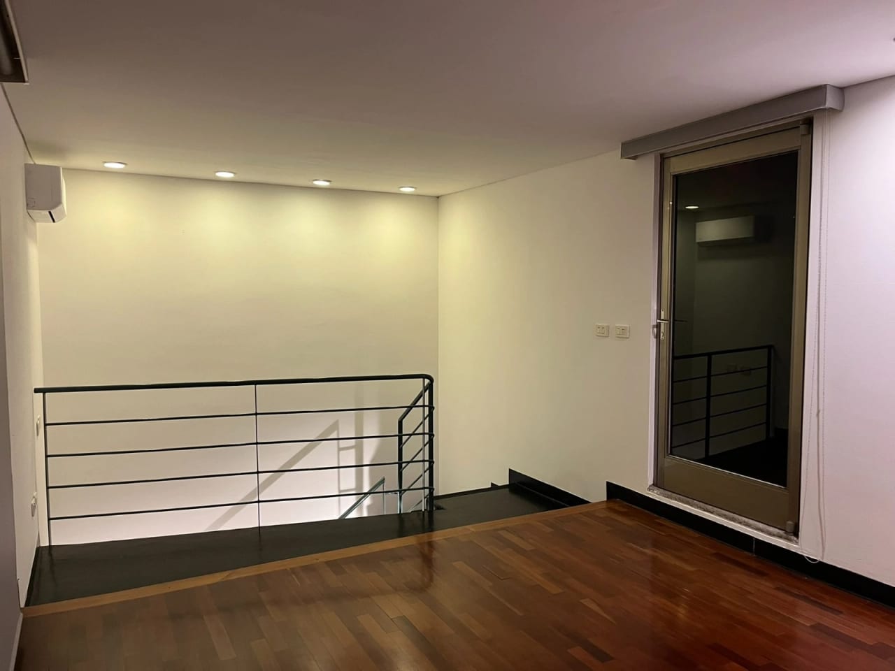 Apartamento de 1 dormitorio con 2 amplias terrazas en Zona 10 OAKLAND — Apartamento en Alquiler en Zona 10, Guatemala, Ciudad — foto 6 de 7
