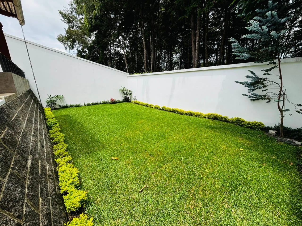 Km 16.5 CAES Casa de 4 dormitorios con jardín — Casa en Venta en Carretera a El Salvador, Guatemala, Ciudad — foto 7 de 16