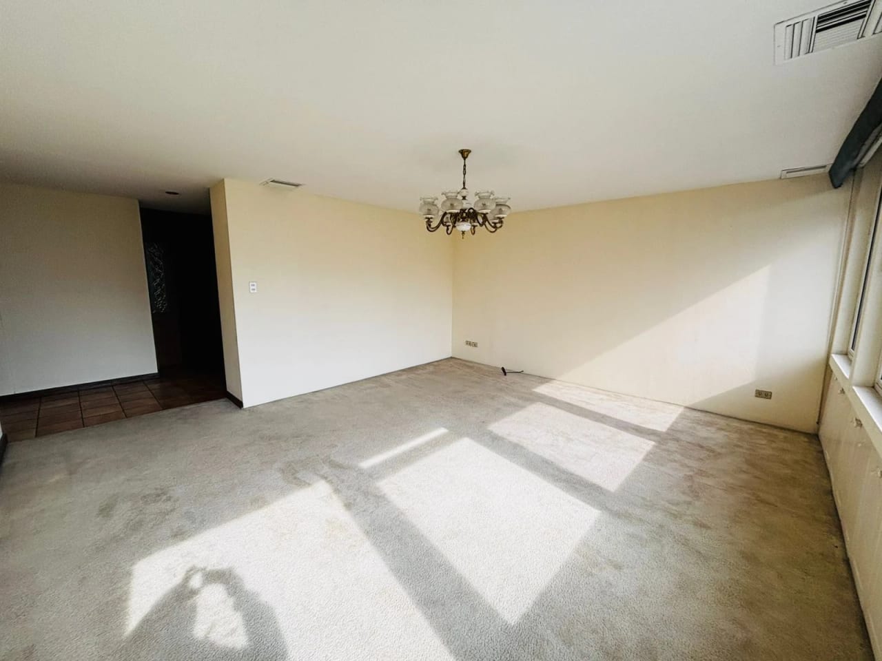 Amplio apartamento de 350 mts. en zona 10 — Apartamento en Alquiler en Zona 10, Guatemala, Ciudad — foto 6 de 17