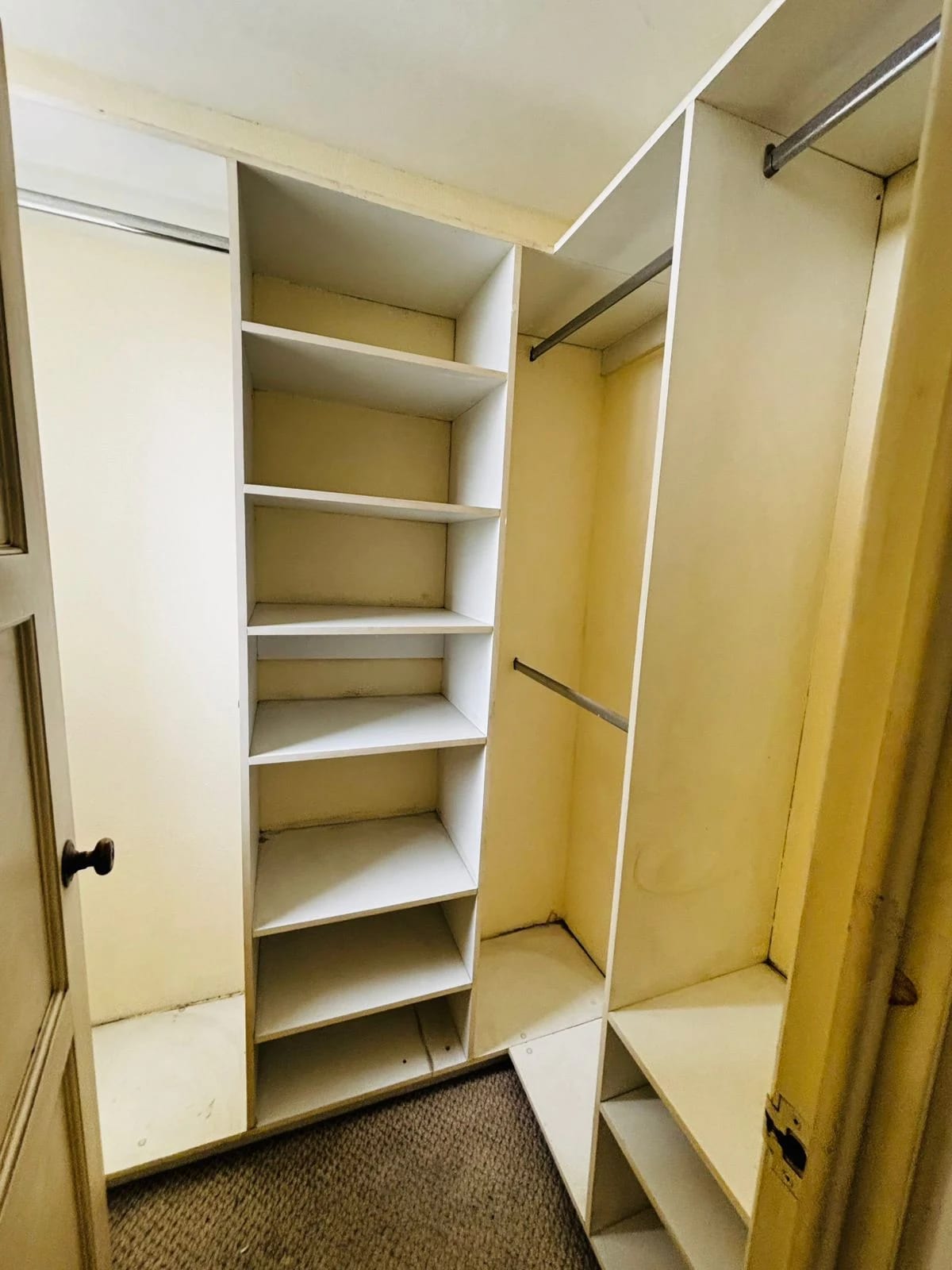 Amplio apartamento de 350 mts. en zona 10 — Apartamento en Alquiler en Zona 10, Guatemala, Ciudad — foto 13 de 17