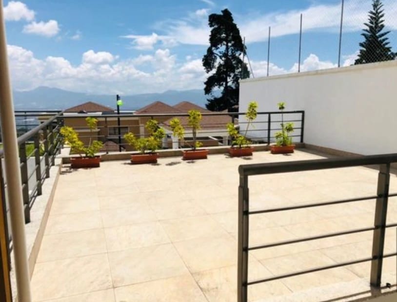 KM 12 CES Casa en Alquiler de 4 Dormitorios Altos del Valle — Casa en Alquiler en Carretera a El Salvador, Guatemala, Ciudad — foto 5 de 8