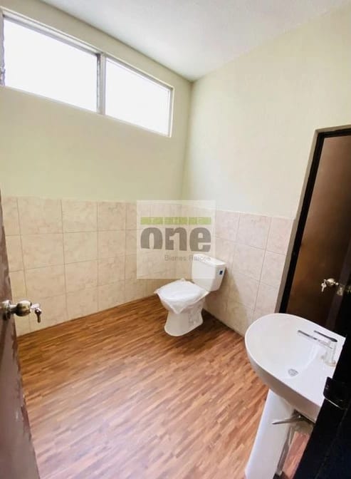 Casa para oficinas en renta en zona 10 Oakland — Oficina en Alquiler en Zona 10, Guatemala, Ciudad — foto 9 de 10