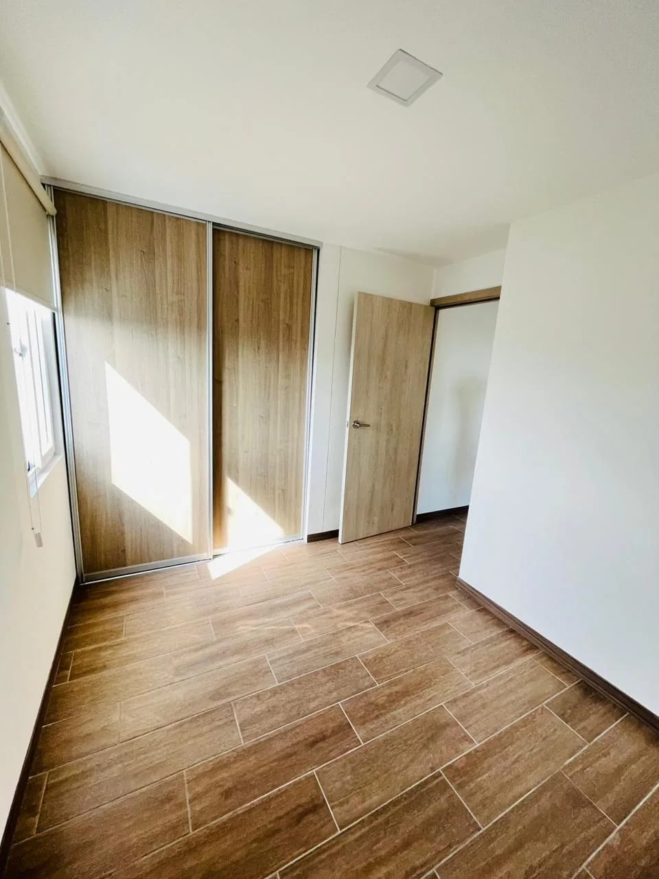 Lindo apartamento de 3 dormitorios en zona 12 — Apartamento en Alquiler en Zona 12, Guatemala, Ciudad — foto 5 de 15