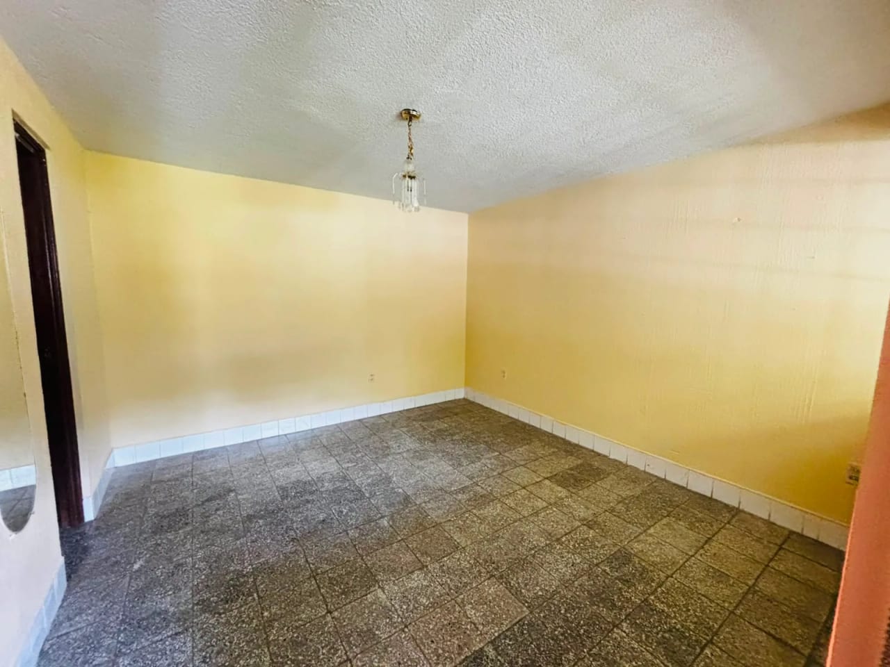 Alamedas de Yumar, zona 6 de Mixco Vendo Casa de Campo — Casa en Venta en Zona 6 Mixco, Guatemala, Ciudad — foto 10 de 17