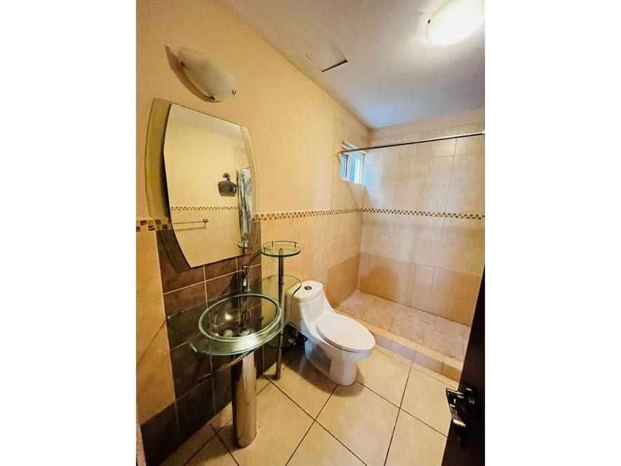 Apartamento en alquiler en Edificio San Martin Zona 15 — Apartamento en Alquiler en Zona 15, Guatemala, Ciudad — foto 4 de 12