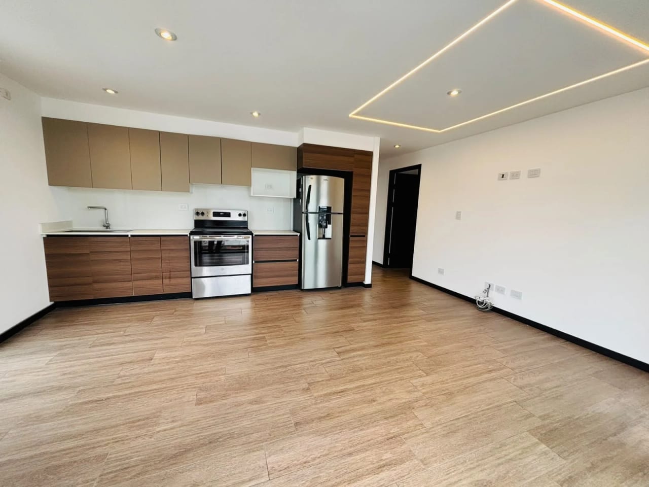 Lindo apartamento en venta en zona 10 — Apartamento en Venta en Zona 10, Guatemala, Ciudad — foto 7 de 11