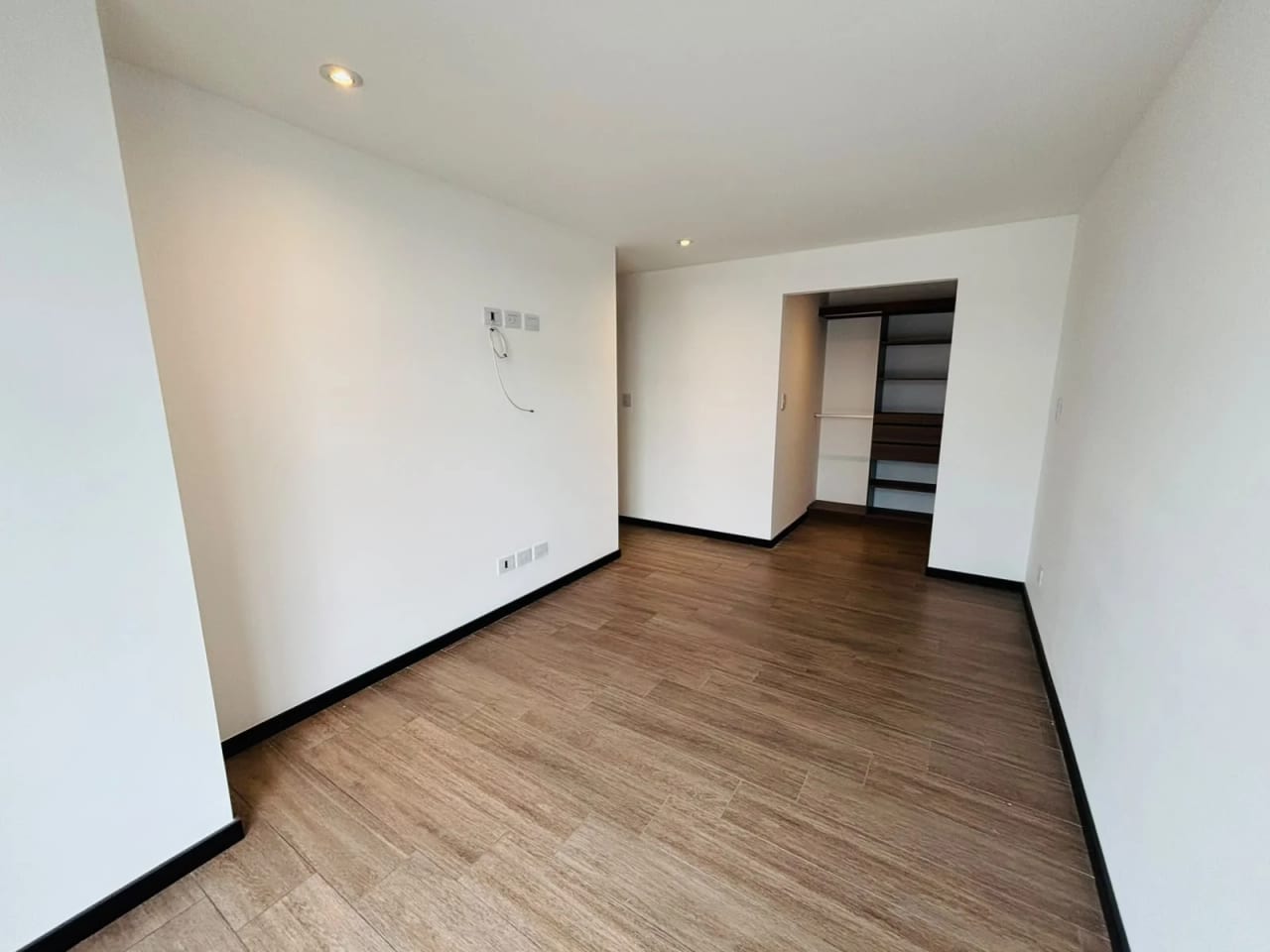 Lindo apartamento en venta en zona 10 — Apartamento en Venta en Zona 10, Guatemala, Ciudad — foto 11 de 11