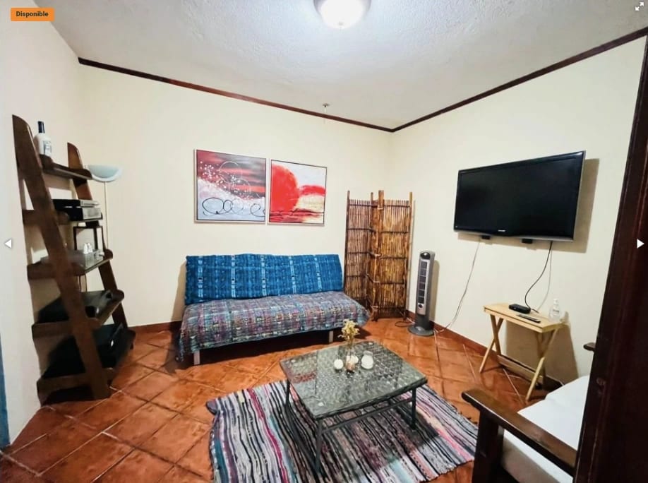 Amplia casa de 5 dormitorios en zona 10 , fuera de garita — Casa en Venta en Zona 10, Guatemala, Ciudad — foto 10 de 17