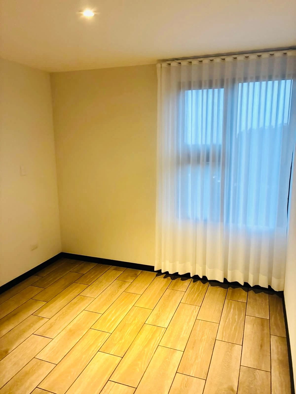 Alquiler Apartamento de 3 dormitorios en zona 16 San Isidro — Apartamento en Alquiler en Zona 16, Guatemala, Ciudad — foto 10 de 11