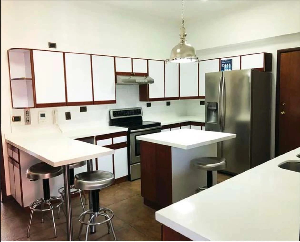 Alquiler Amplio Apartamento - Amueblado y Eqipado - en Exclusivo Edificio Club Premier Zona 14 — Apartamento en Alquiler en Zona 14, Guatemala, Ciudad — foto 6 de 17