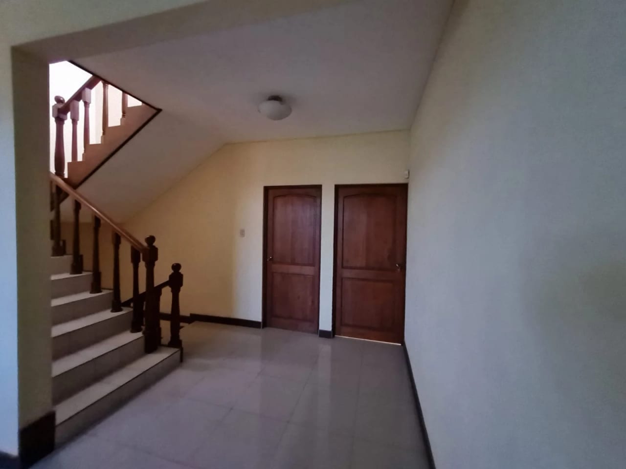 Casa en Venta - Fuera de Garita - Colonia Roosevelt Zona 11 — Casa en Venta en Zona 11, Guatemala, Ciudad — foto 4 de 13