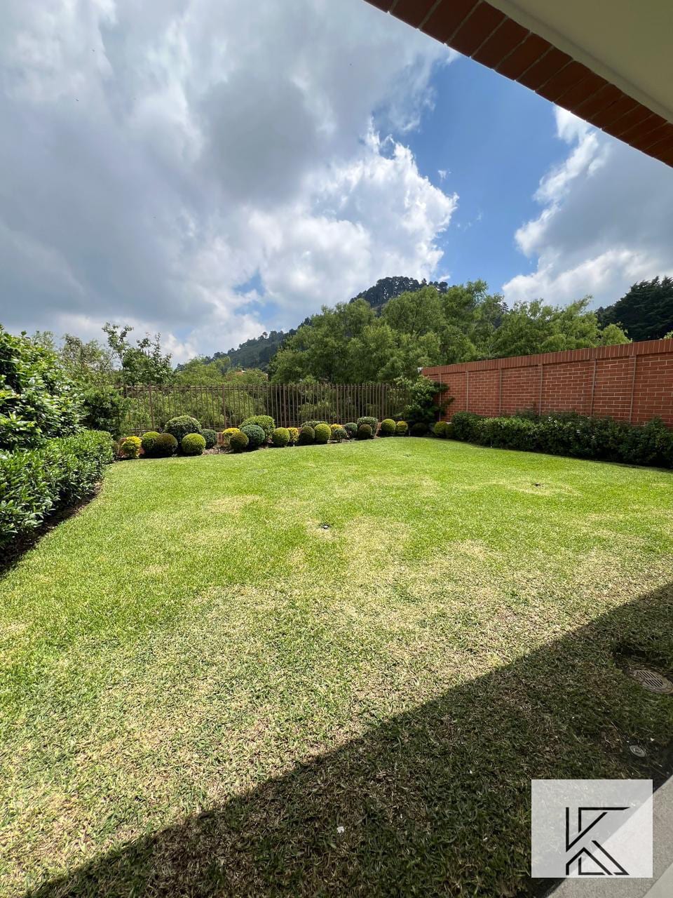 Espectacular residencia en Condominio Camelias, Km 15 Carretera a El Salvador — Casa en Alquiler en km 11-15, Carretera a El Salvador, Guatemala, Ciudad — foto 5 de 17