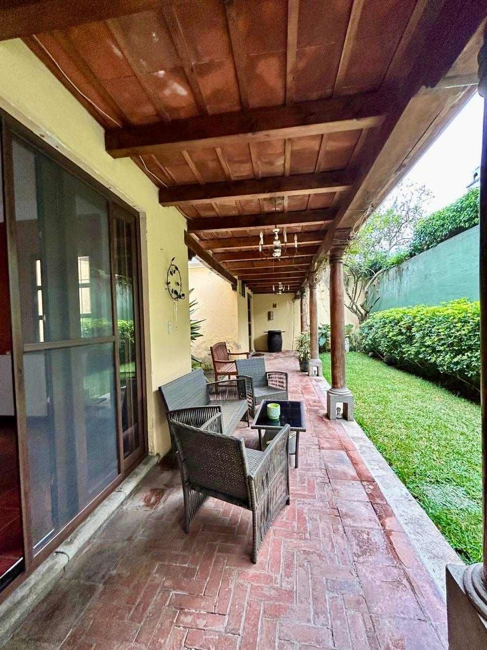 VENDO Linda y Amplia Casa a Pasos del Casco de Antigua (copia) — Casa en Venta en Antigua, Sacatepéquez — foto 4 de 13