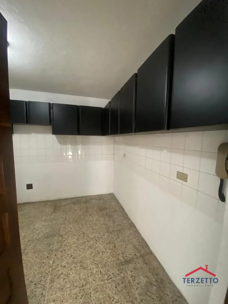 Casa Solo para Oficinas Zona 15 Vista Hermosa 2 — Casa en Alquiler en Zona 15, Guatemala, Ciudad — foto 7 de 16