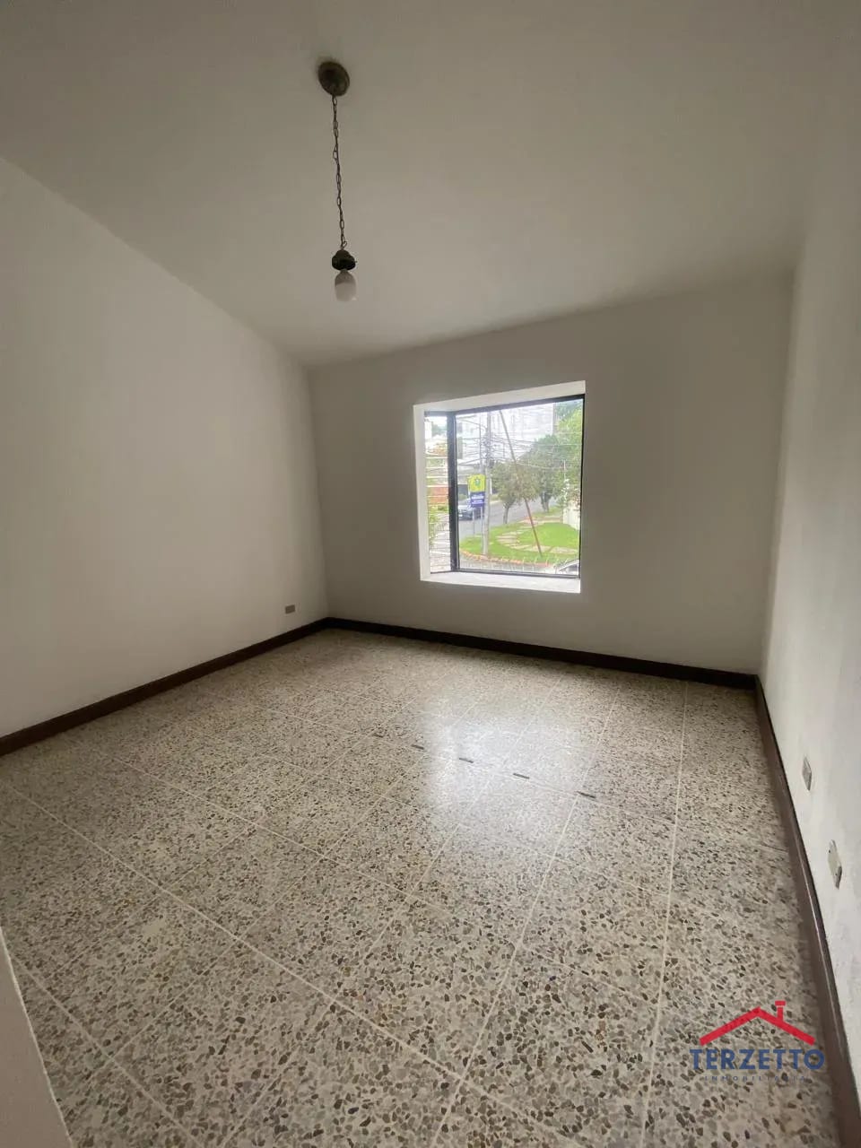 Casa Solo para Oficinas Zona 15 Vista Hermosa 2 — Casa en Alquiler en Zona 15, Guatemala, Ciudad — foto 9 de 16