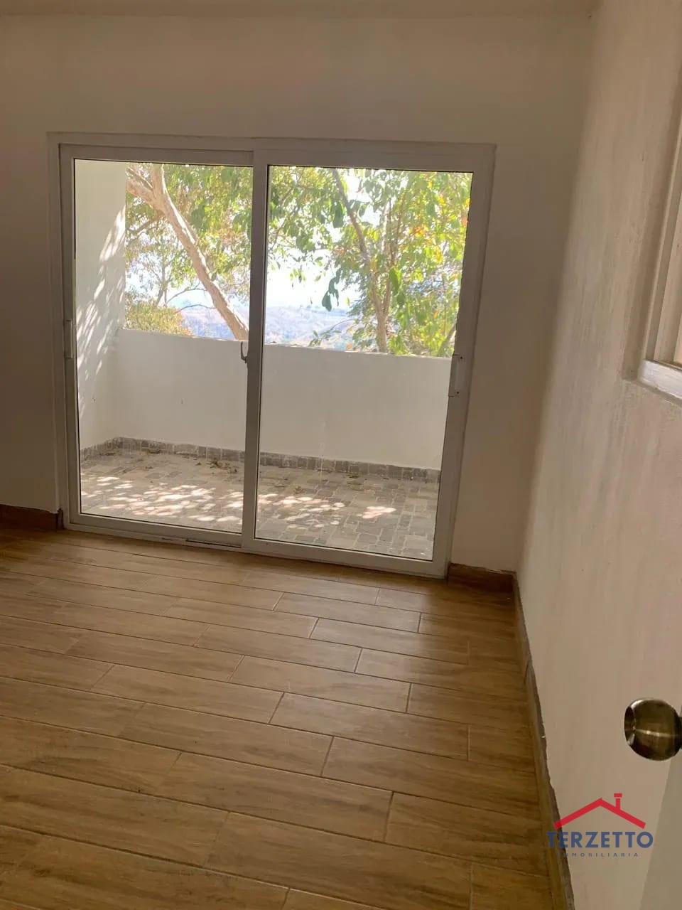 Casa y Terreno Carretera a San José del Golfo — Casa en Venta en San José del Golfo, Guatemala, Ciudad — foto 8 de 17