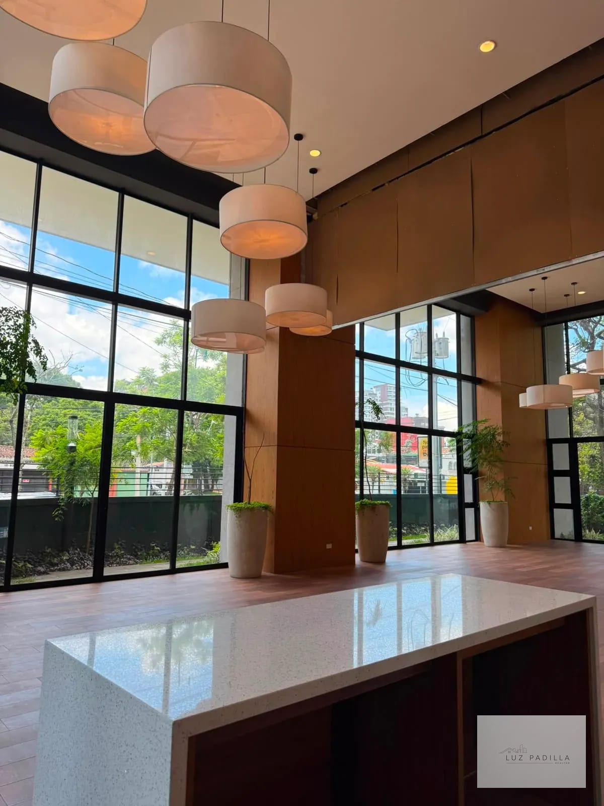 Apartamento en venta edificio Essenza Zona 13 — Apartamento en Venta en Zona 13, Guatemala, Ciudad — foto 2 de 16