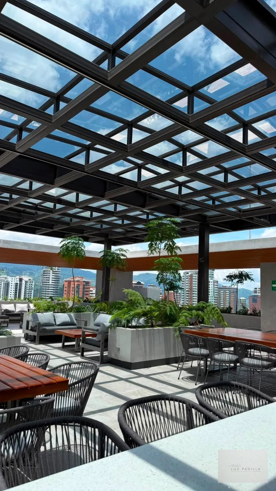 Apartamento en venta edificio Essenza Zona 13 — Apartamento en Venta en Zona 13, Guatemala, Ciudad — foto 3 de 16