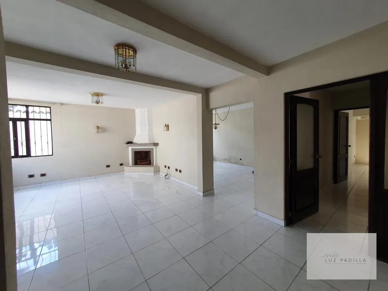 Amplia casa en Colonia El Carmen Zona 12 — Casa en Venta en El Carmen, Zona 12, Guatemala, Ciudad — foto 1 de 17