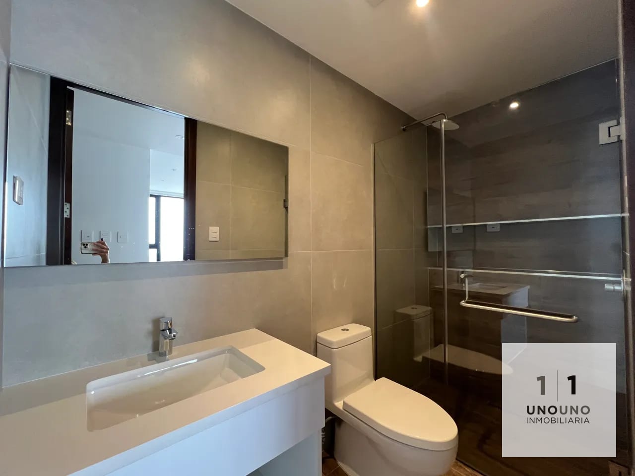 Apartamento con vista espectacular en Gaura, zona 15 — Apartamento en Alquiler en Gaura, Zona 15, Guatemala, Ciudad — foto 11 de 16