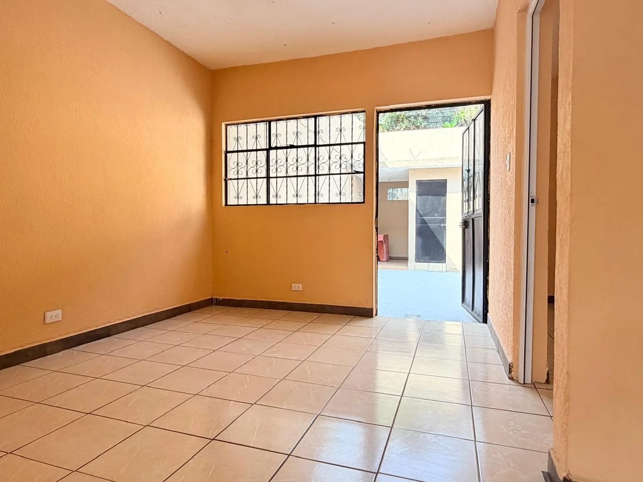 CASA EN VENTA EN VILLA LOBOS VILLA NUEVA — Casa en Venta en Villa Nueva, Guatemala, Ciudad — foto 4 de 17