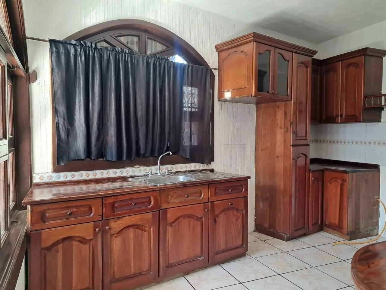 PROPIEDAD EN VENTA EN COBÁN ALTA VERAPAZ — Casa en Venta en Cobán, Alta Verapaz — foto 12 de 17