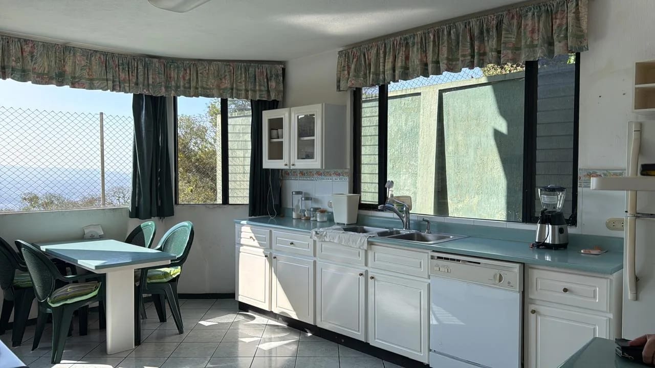 Casa en Venta en Carretera a el Salvador KM 18.5 — Casa en Venta en Carretera a El Salvador, Guatemala, Ciudad — foto 3 de 16