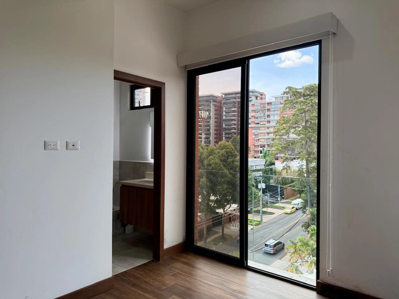 Apartamento en Renta en Zona 14 — Apartamento en Alquiler en Zona 14, Guatemala, Ciudad — foto 8 de 17