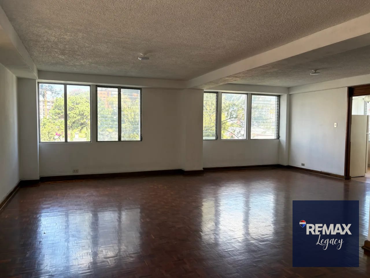 Apartamento Venta | Condominio Zona 10 — Apartamento en Venta en Zona 10, Guatemala, Ciudad — foto 2 de 17