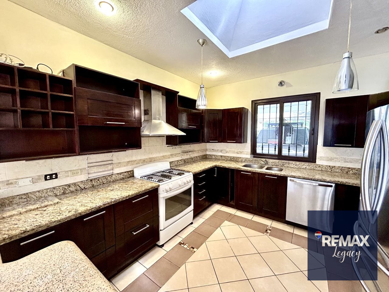 Casa Venta | De un nivel | Jardines de San Isidro | zona 16 — Casa en Venta en Jardines de San Isidro, Zona 16, Guatemala, Ciudad — foto 5 de 17