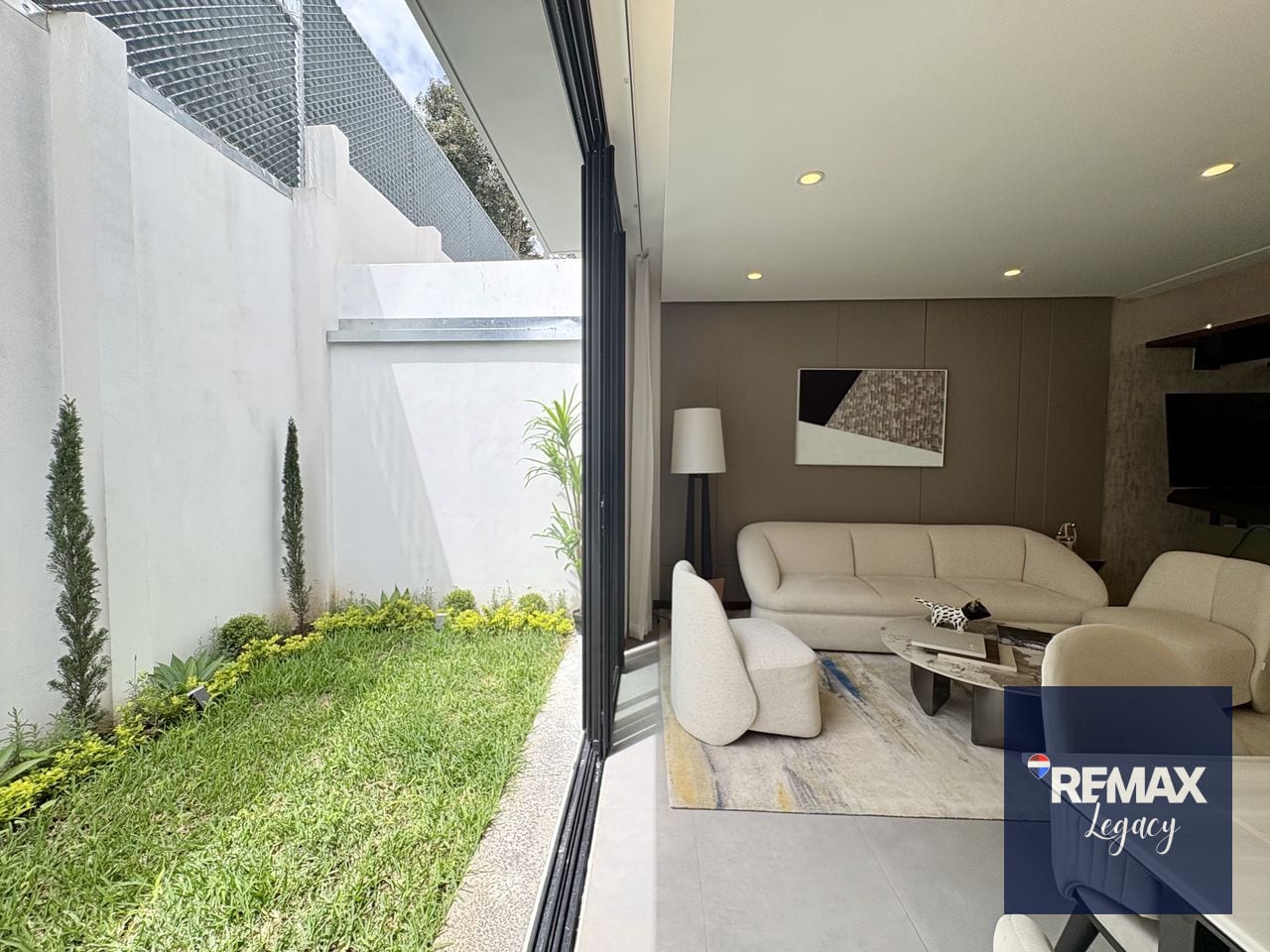 Casa Venta | CAES 13.5 | 2027 — Casa en Venta en Carretera a El Salvador, Guatemala, Ciudad — foto 2 de 15