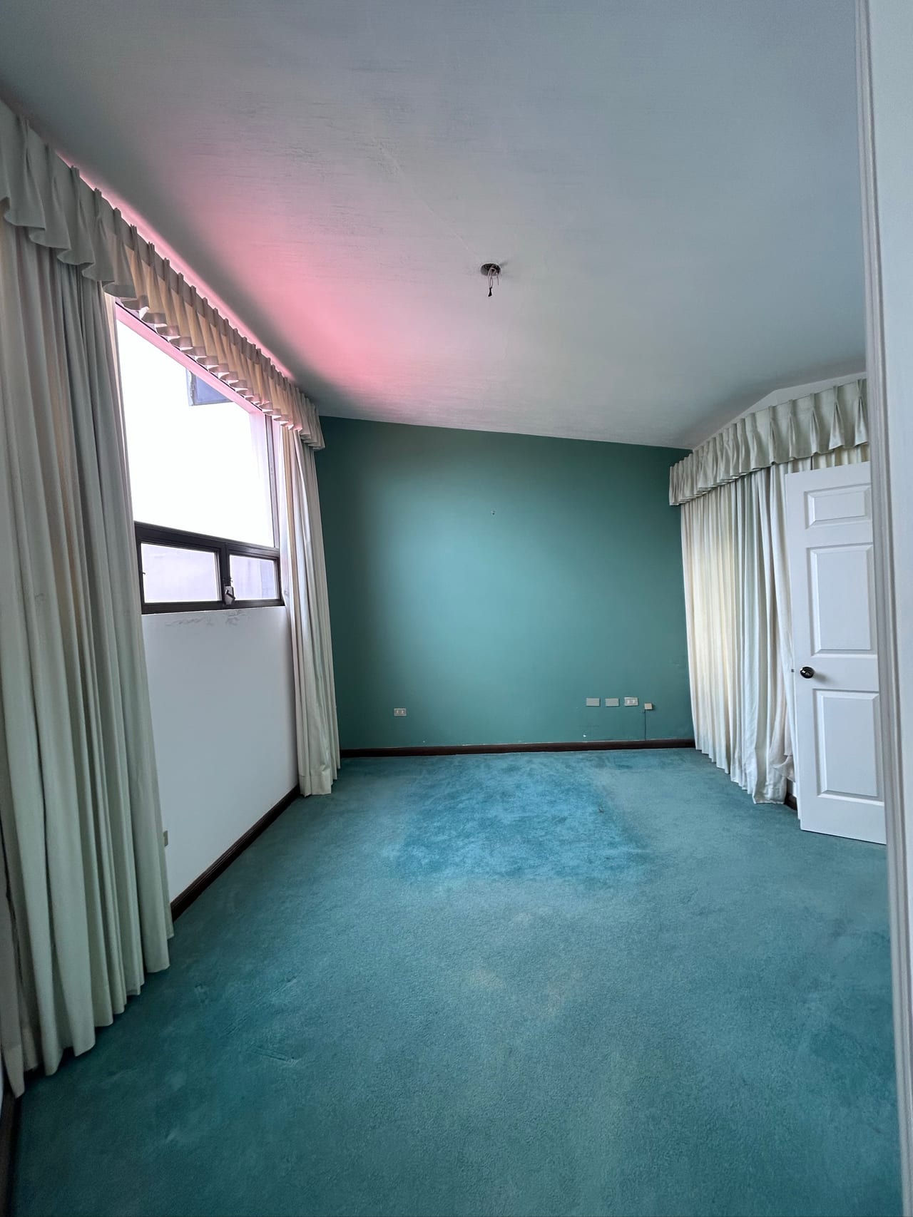 Preciosa Casa para Venta en Terravista, km 16.5 Carretera a El Salvador — Casa en Venta en Terravista, Carretera a El Salvador, Guatemala, Ciudad — foto 3 de 17