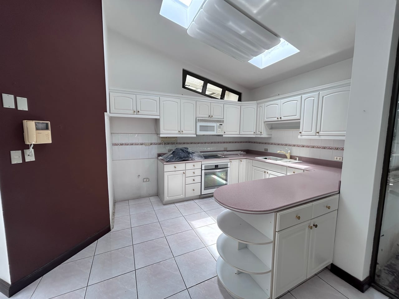 Preciosa Casa para Venta en Terravista, km 16.5 Carretera a El Salvador — Casa en Venta en Terravista, Carretera a El Salvador, Guatemala, Ciudad — foto 14 de 17
