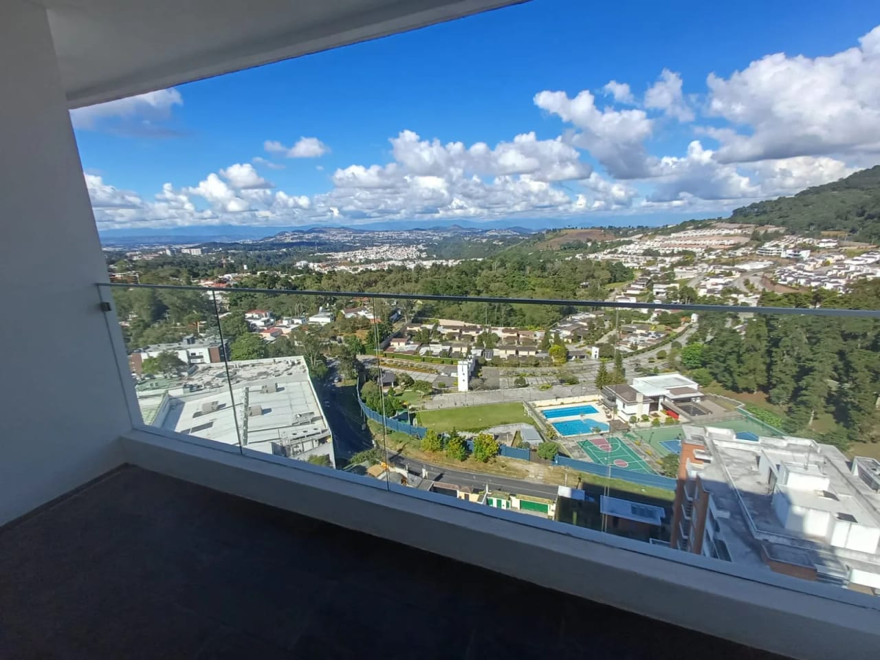 Apartamento en renta para estrenar. NARU16 — Apartamento en Alquiler en Zona 16, Guatemala, Ciudad — foto 2 de 17
