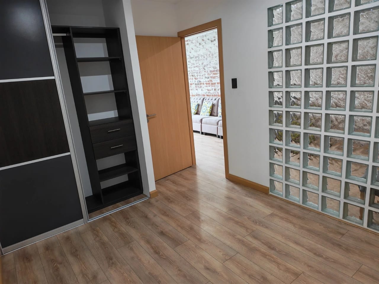 Renta de apartamento (amueblado) en zona 1 — Apartamento en Alquiler en Centro Vivo, Zona 1, Guatemala, Ciudad — foto 10 de 12
